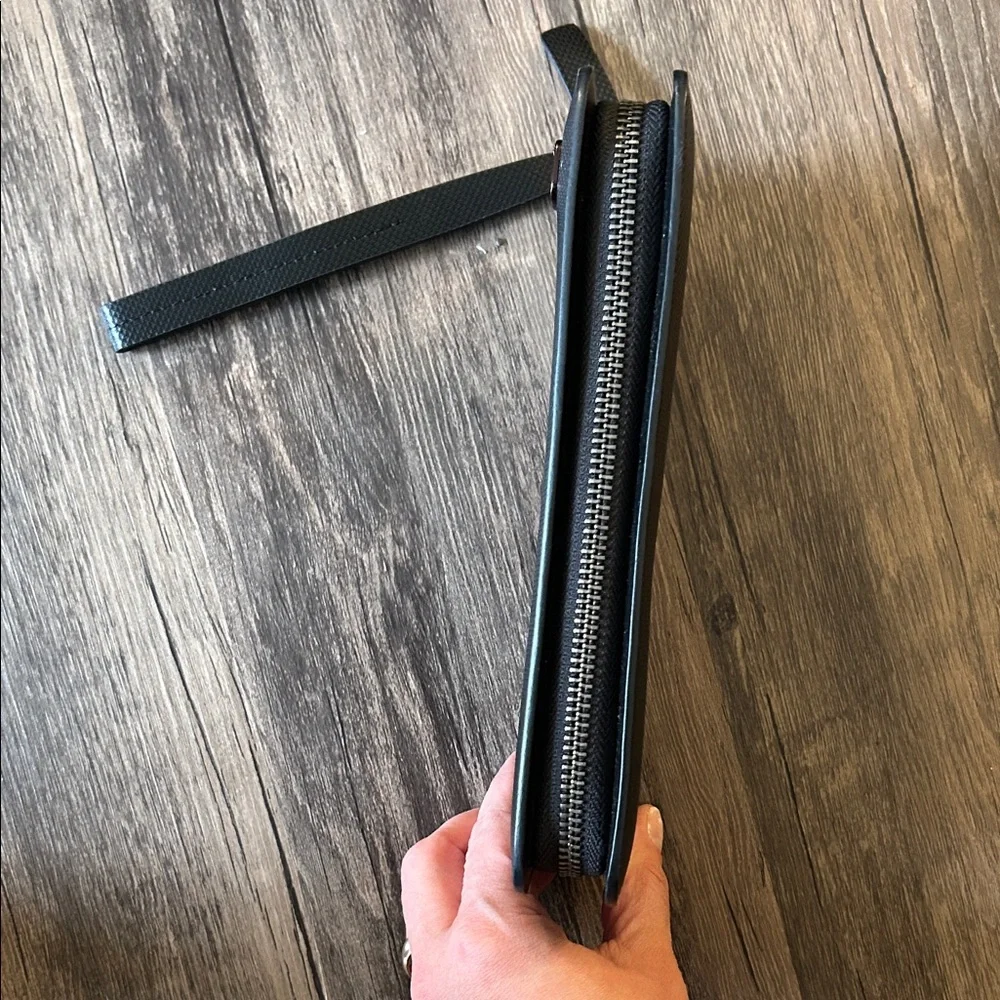 Black ENERGY Wallet with Wrist Strap